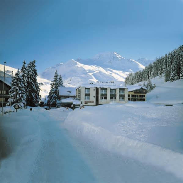 Hotel Aurora Andermatt Exteriör bild